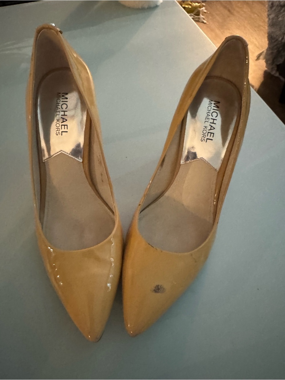MICHAEL Michael Kors Women's Yellow Patent Pointed-Toe Pumps Size 7
